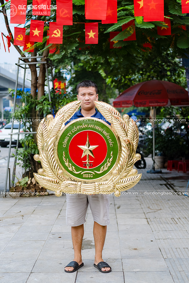 Logo Công Ty Bằng Đồng ĐK 90Cm Theo Yêu Cầu