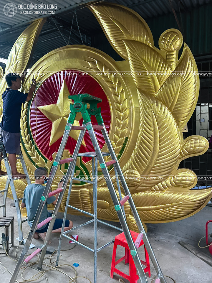 Logo Ngành Công An Bằng Đồng Vàng Kích thước 4m2 x 3m42