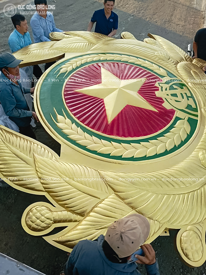 Logo Ngành Công An Bằng Đồng Vàng Kích thước 4m2 x 3m42