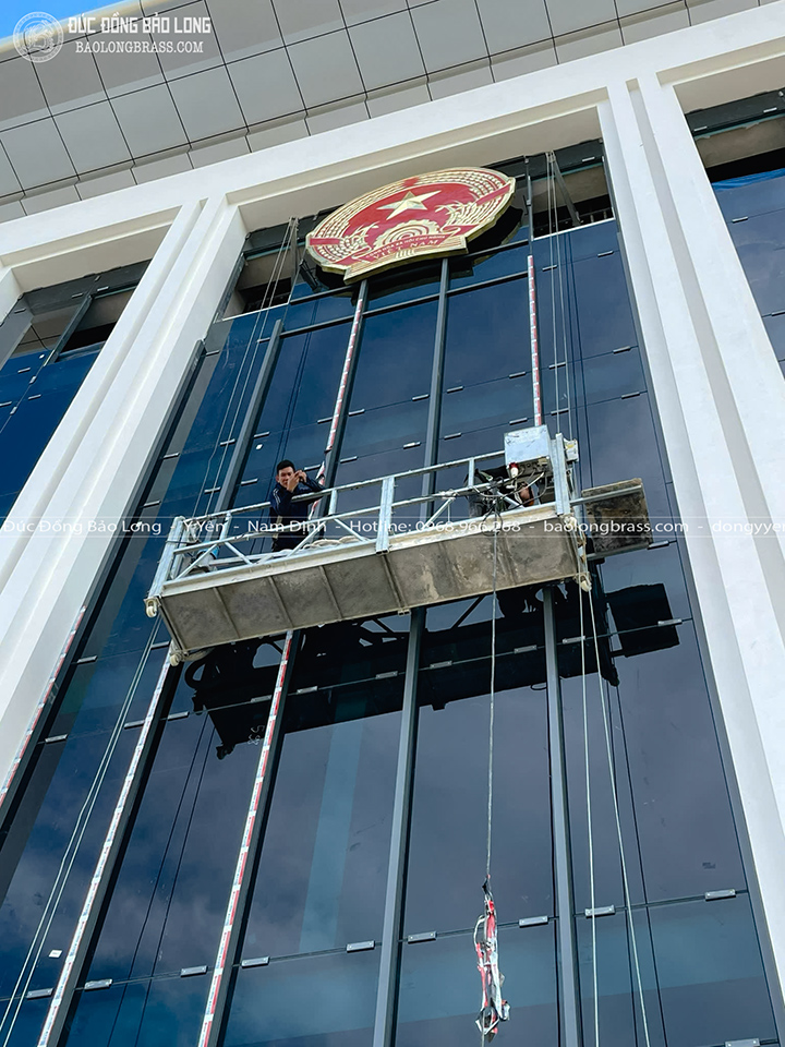 Logo Quốc Huy Bằng Đồng Vàng ĐK 3m2 cho Tỉnh Ủy Cao Bằng