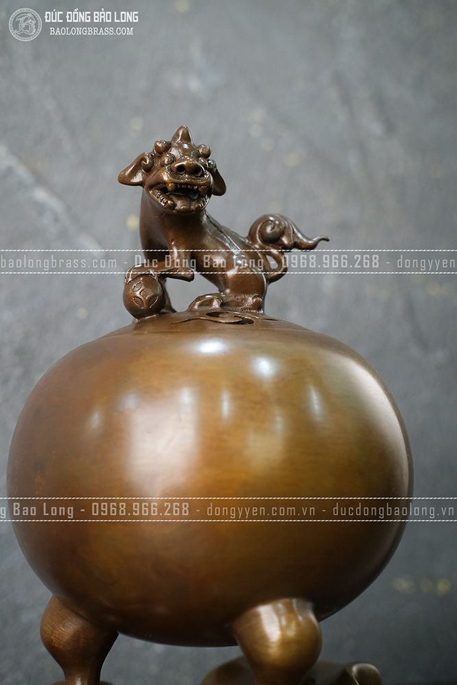 Đỉnh quả bóng đồng vàng màu nâu giả cổ cỡ bé cao 25cm
