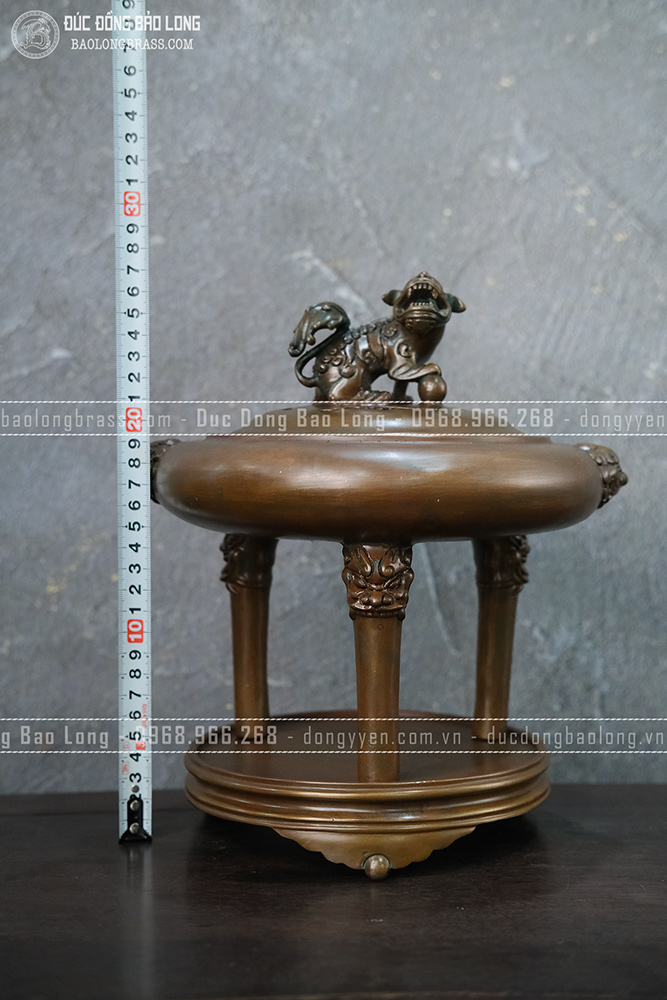 Lư Xông Trầm Dáng Bánh Dày Tai Hổ Phù Đồng Vàng Màu Nâu Trầm Cổ Cao 27cm