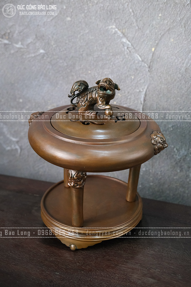 Lư Xông Trầm Dáng Bánh Dày Tai Hổ Phù Đồng Vàng Màu Nâu Trầm Cổ Cao 27cm