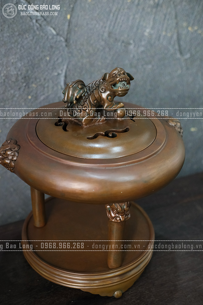 Lư Xông Trầm Dáng Bánh Dày Tai Hổ Phù Đồng Vàng Màu Nâu Trầm Cổ Cao 27cm