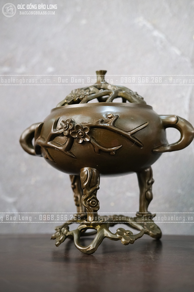 Lư Trầm Hoa Mai Đồng Vàng Màu Nâu Trầm Cổ Cao 20Cm