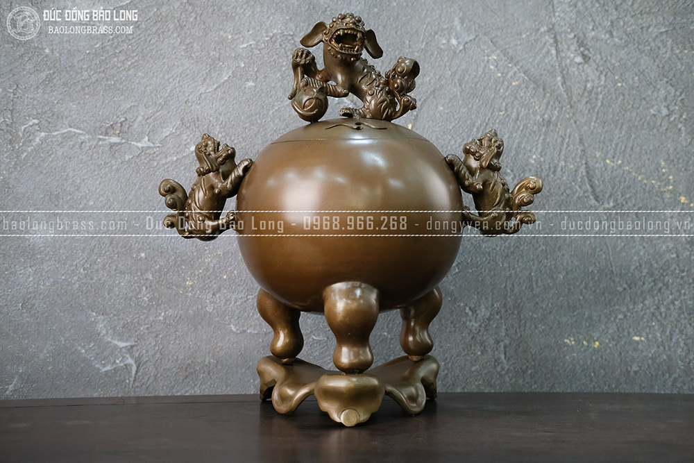 Đỉnh Quả Bóng Đồng Vàng Màu Nâu Giả Cổ Cao 34Cm