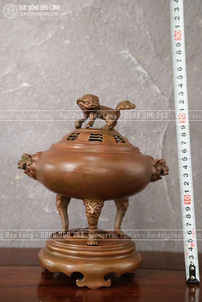 Lư xông trầm tai Hổ Phù đồng vàng màu nâu trầm cổ cao 23cm 