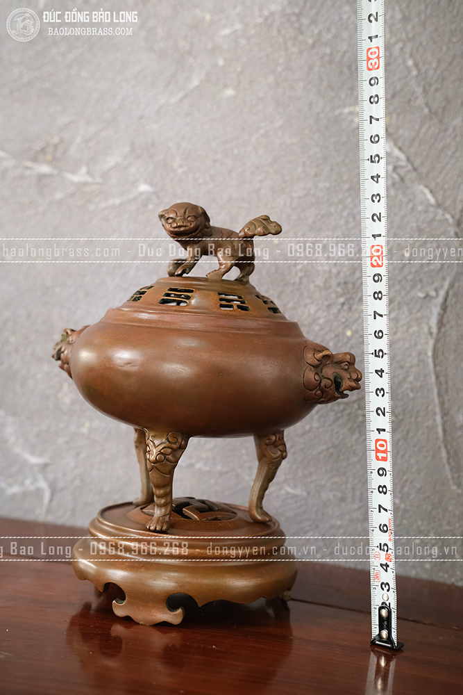 Lư xông trầm tai Hổ Phù đồng vàng màu nâu trầm cổ cao 23cm 
