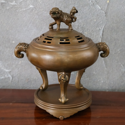 Lư Xông Trầm Chân Dơi Đồng Vàng Màu Nâu Cổ Cao 27Cm