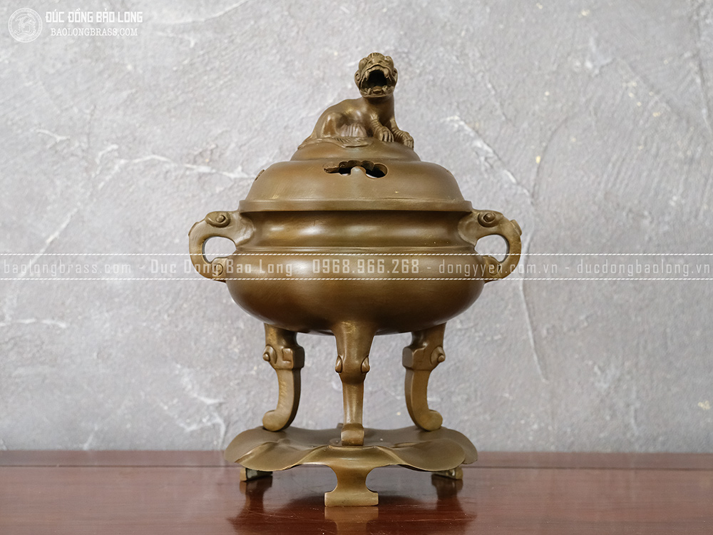 Lư Xông Trầm Đế Lá Sen Trơn đồng vàng cao 33cm màu nâu trầm cổ