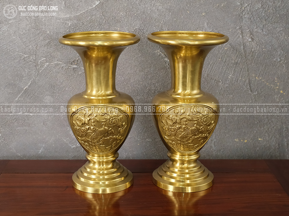 Đôi lọ Hoa Cúc Phú Quý bằng đồng vàng cao 38cm