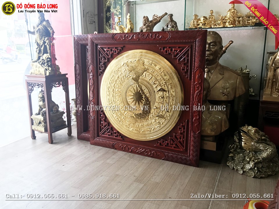 mặt trống đồng bản đồ mạ vàng 24k khung hương 1m08 được vận chuyển về Quảng Nam
