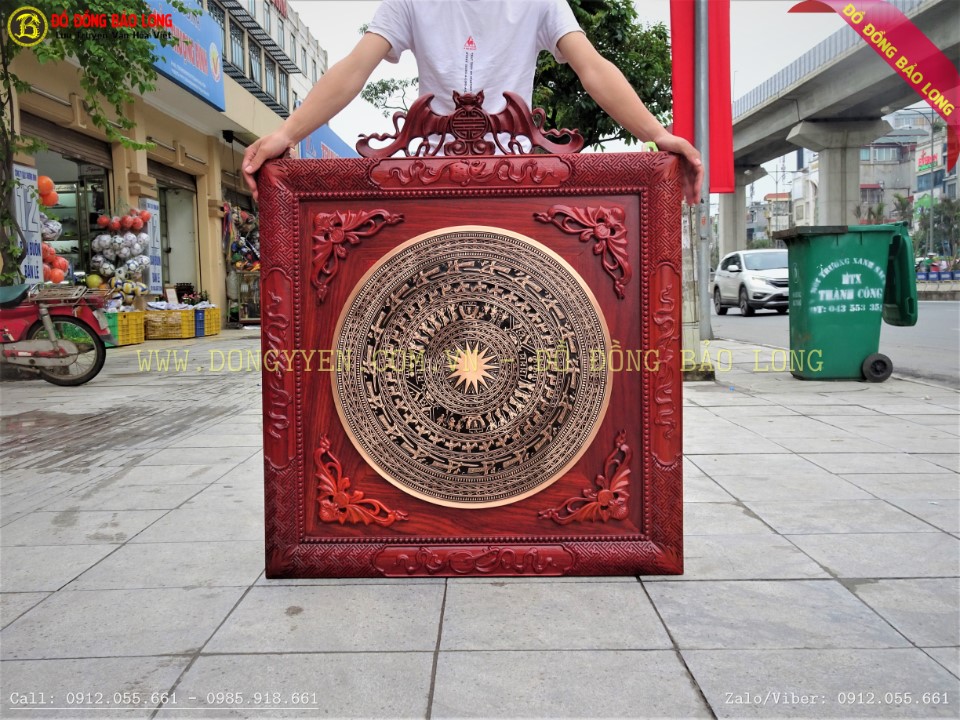 Mặt trống đồng đúc 60cm khung hương 89cm được lắp đặt tại đài truyền hình VTV