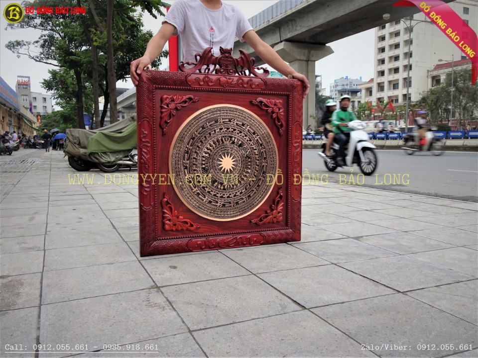 khung gỗ hương đẹp vuông 89cm đục ngũ phúc