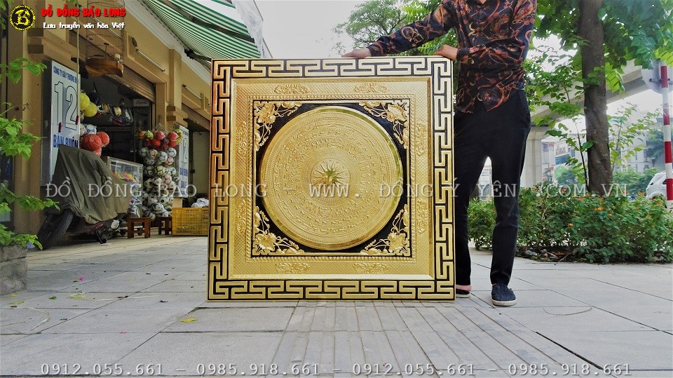 tranh mặt trống đồng mạ vàng