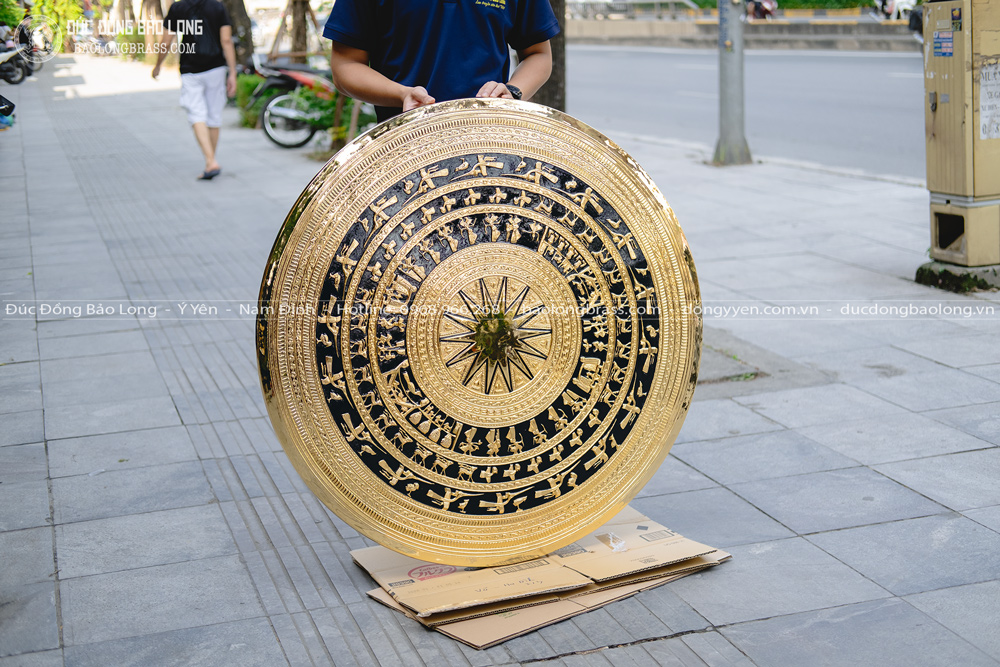 Mặt Trống Đồng Gò Chạm Mạ Vàng 24K Đường kính 1m