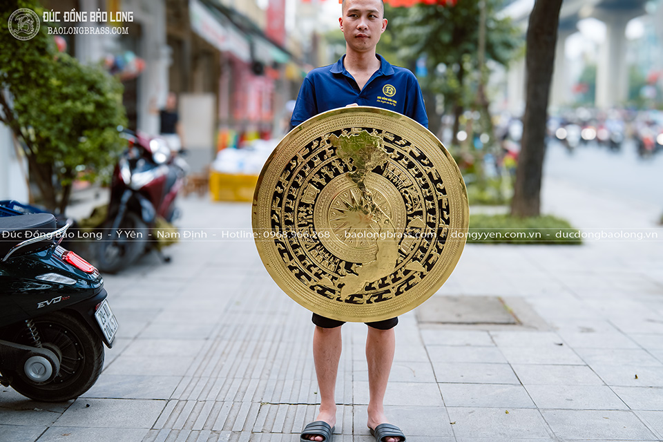 Mặt Trống Đồng Hình Bản Đồ Việt Nam Mới 34 Tỉnh Thành ĐK 80Cm Gò Thủ Công Bằng Đồng Vàng