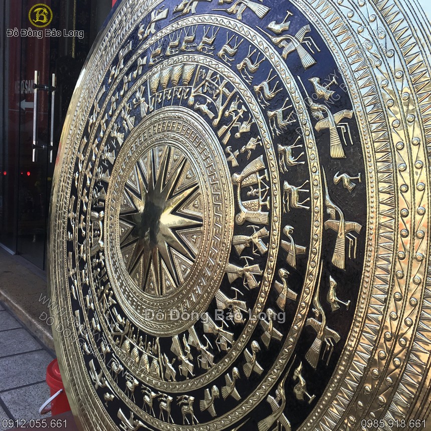 Hoa văn trên mặt trống đồng 1m