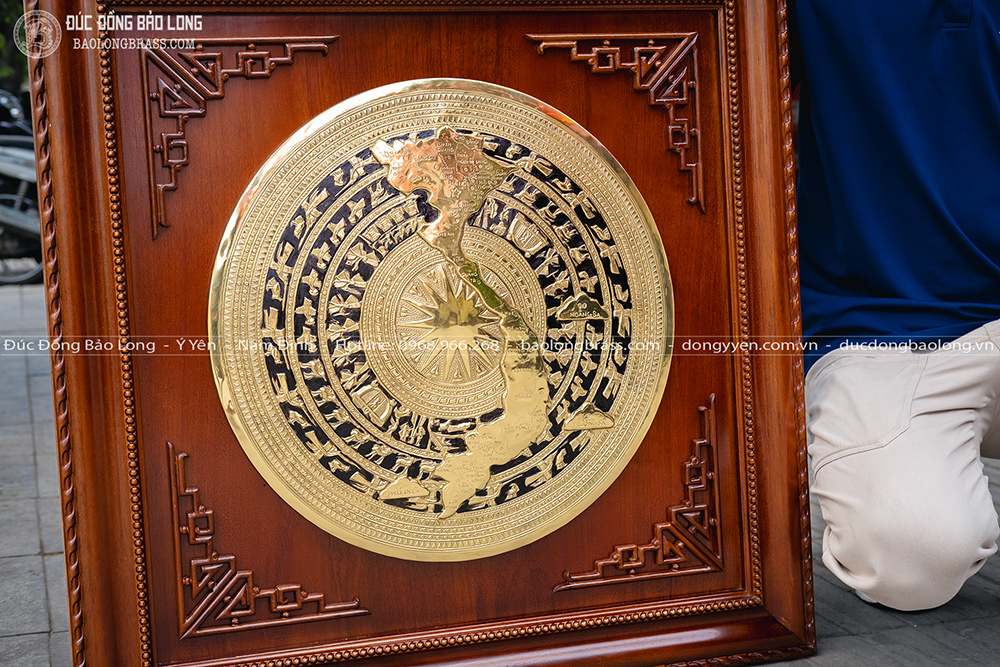 Tranh Mặt Trống Đồng ĐK 50Cm Khung Gỗ Khổ Vuông 81Cm