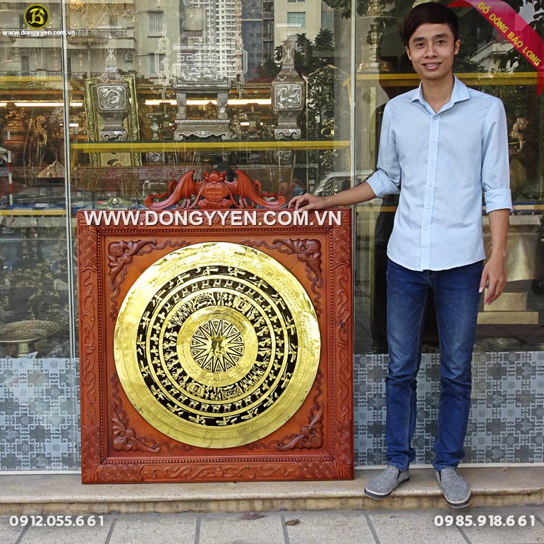 Tranh Mặt Trống Gò Khung Gỗ Đục 1m07