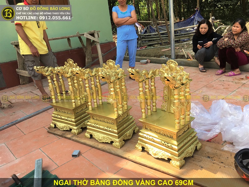 giá ngai thờ bằng đồng