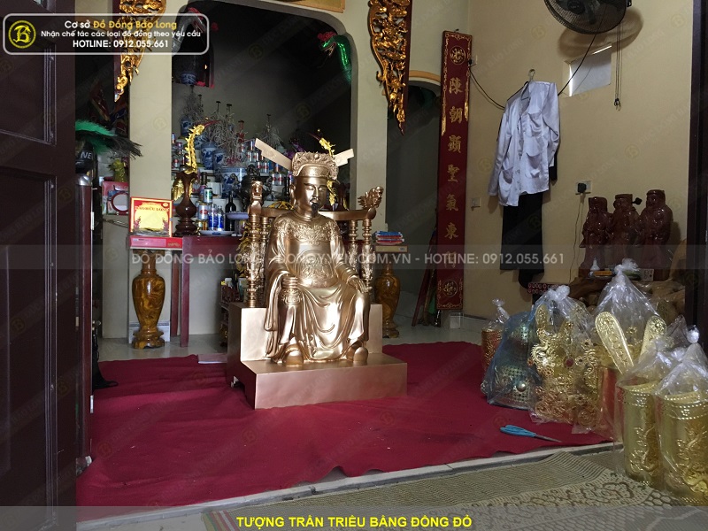 giá tượng trần triều bằng đồng