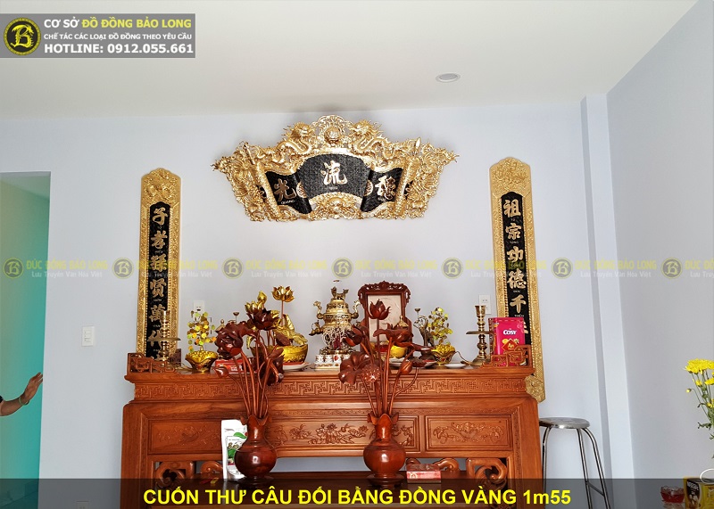 giá cuốn thư câu đối bằng đồng