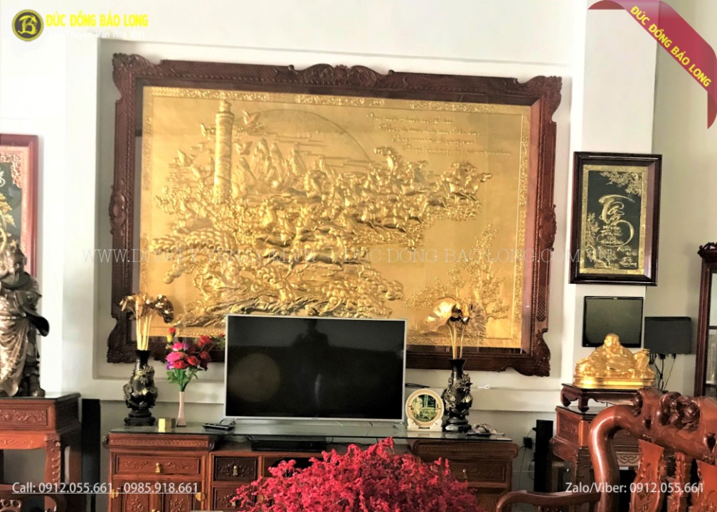tranh vạn mã hùng phong bằng đồng mạ vàng 24k