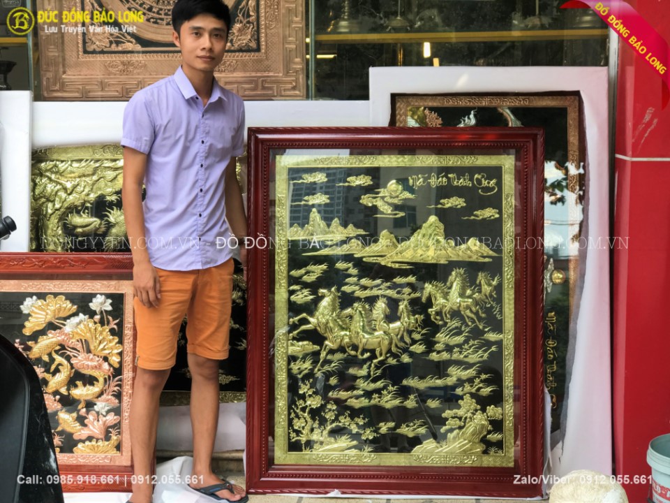 tranh bát mã bằng đồng