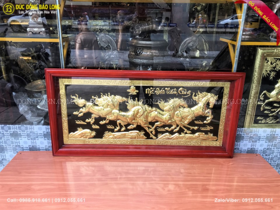 tranh bát mã truy phong bằng đồng