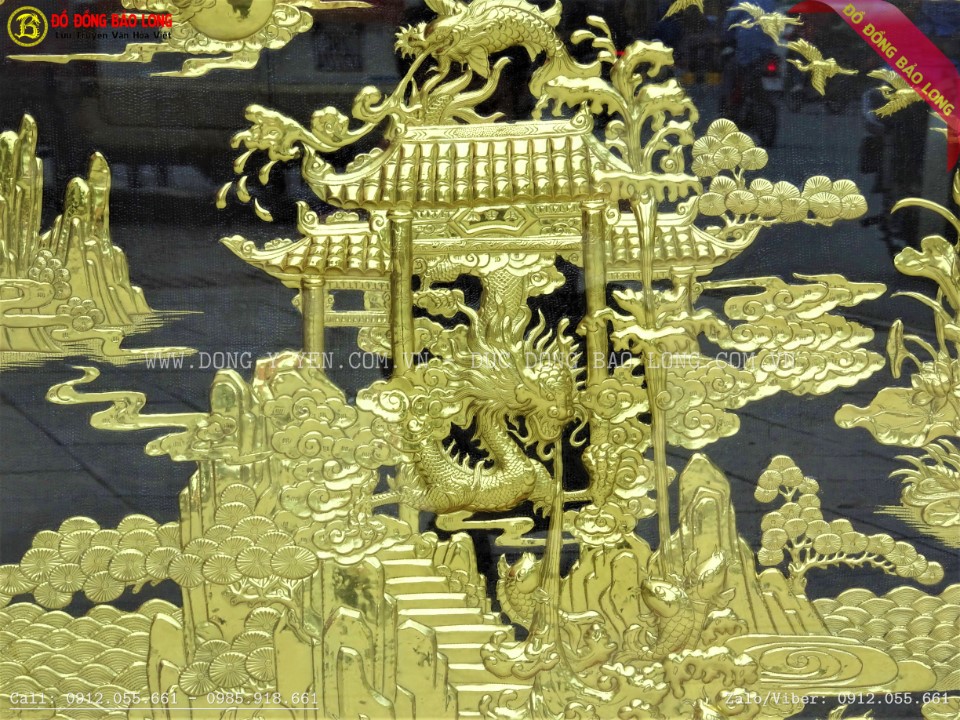Tranh cá chép vượt vũ môn màu đồng vàng