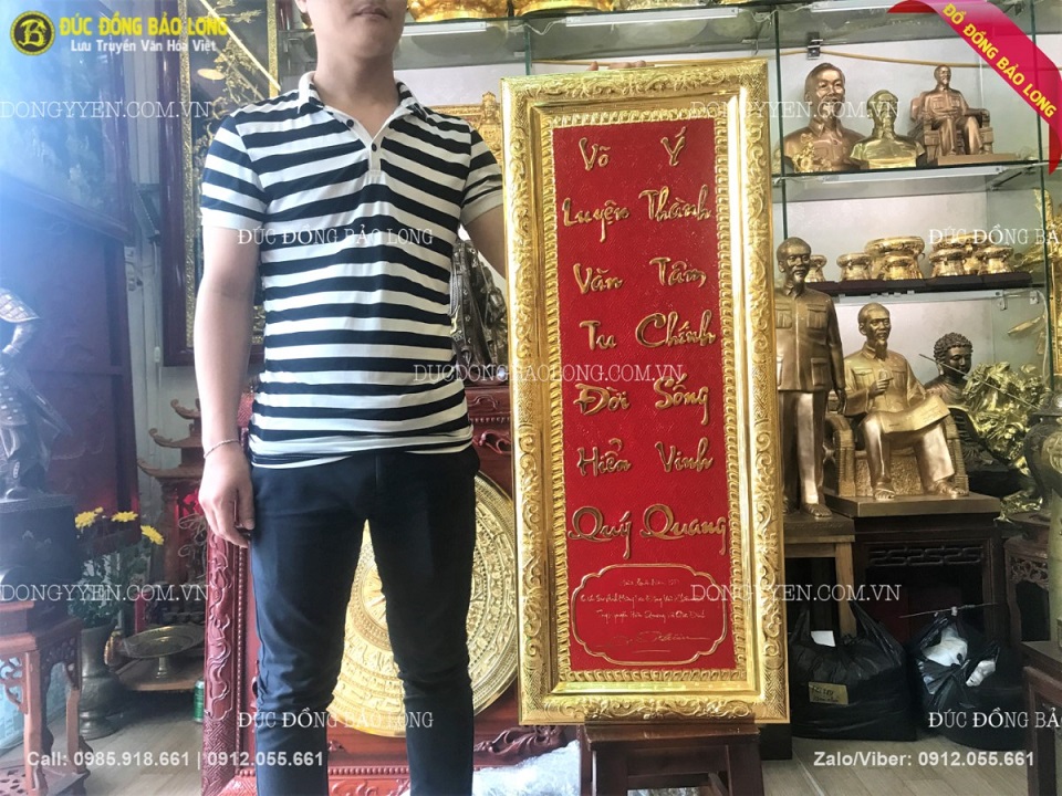 tranh chữ câu đối bằng đồng mạ vàng 24k