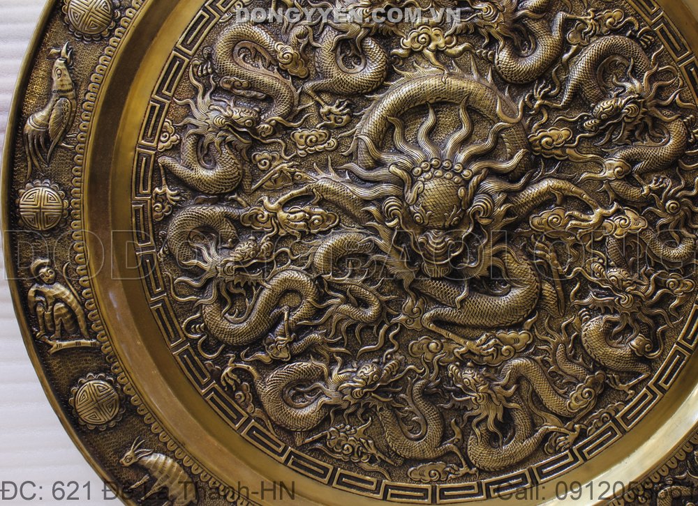 nét chạm trên mâm đồng cửu long