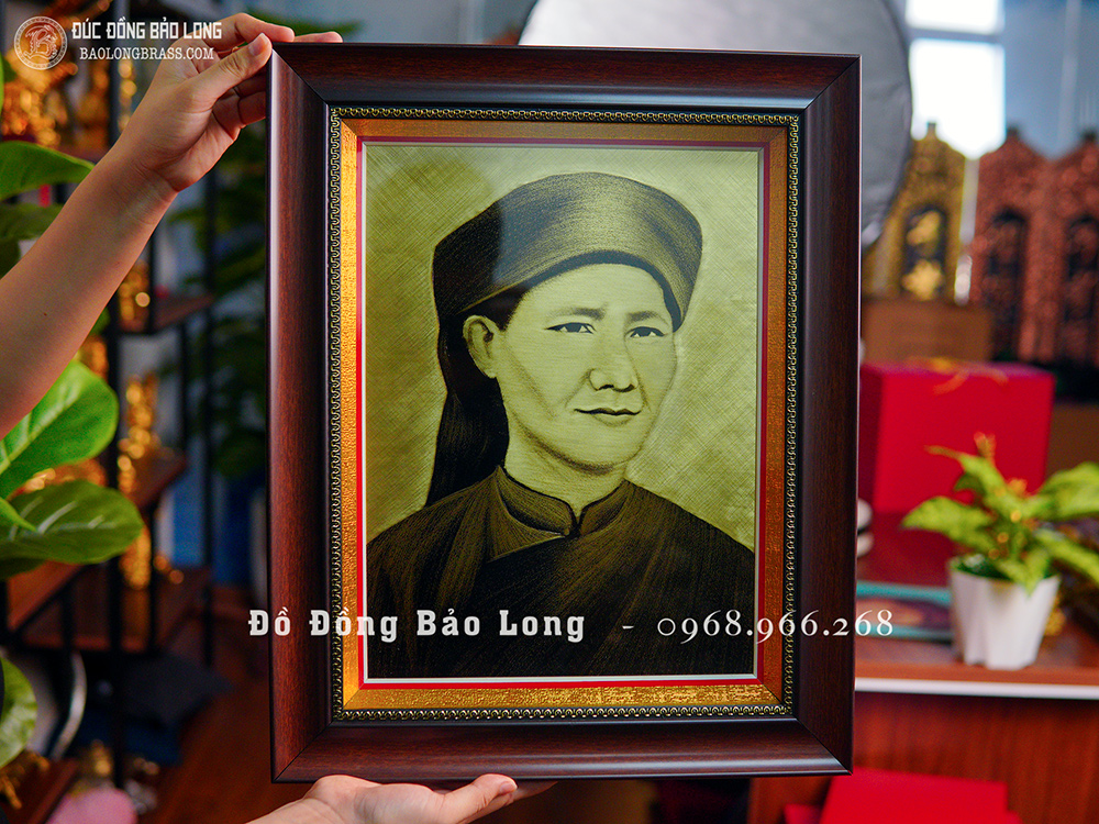 Tranh khắc Đại tướng Võ Nguyên Giáp bằng đồng khổ 75cm x 55cm