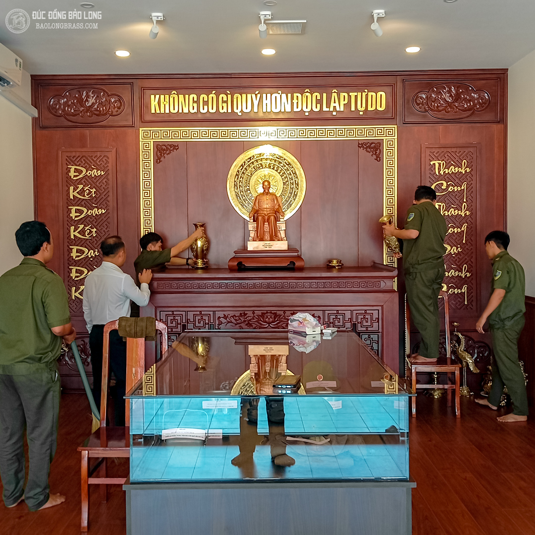 Thi Công Phòng Thờ Bác Hồ Cho Khách Hàng Tại Tp Hồ Chí Minh
