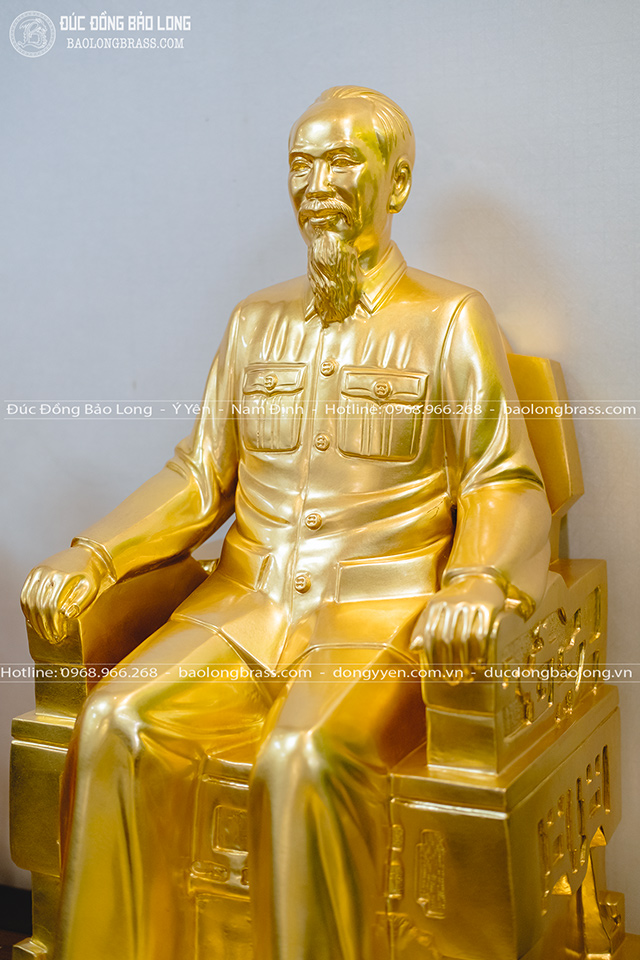tượng Bác Hồ ngồi ghế bằng đồng đỏ dát vàng 9999 cao 61cm