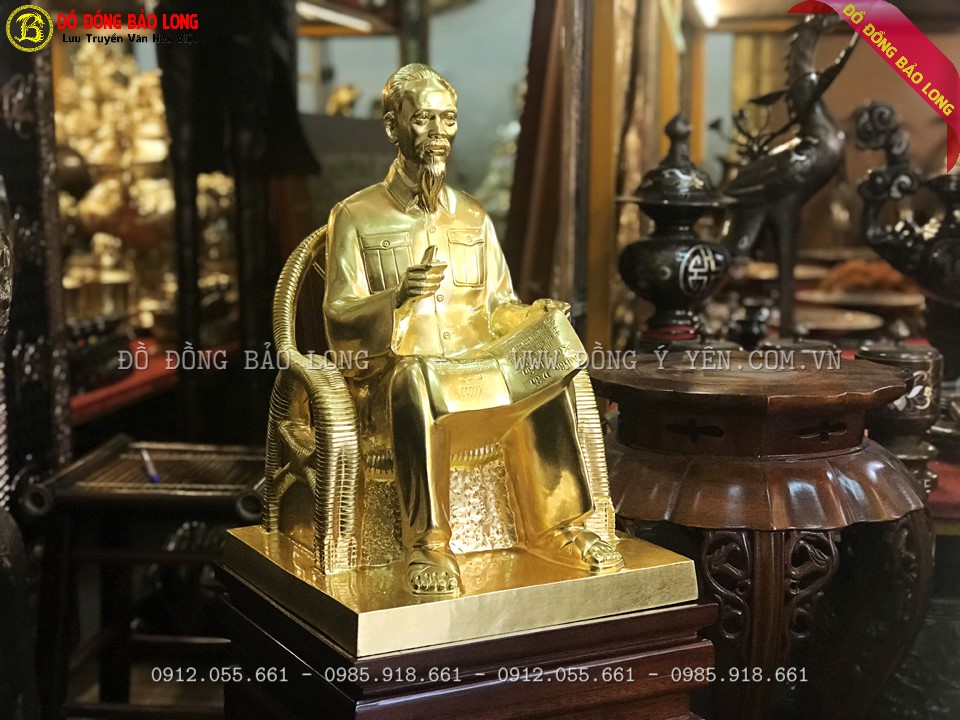 tượng bác hồ ngồi ghế mây cao 42cm dát vàng 9999 cho a Tuấn ở Hải Phòng
