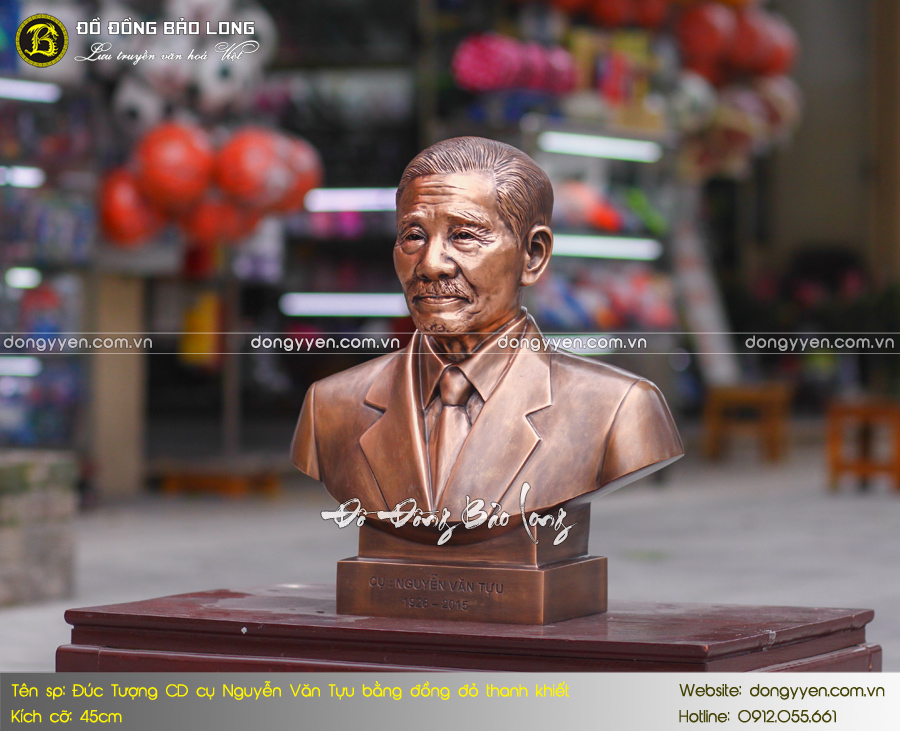 tượng chân dung cụ Nguyễn Văn Tựu bằng đồng đỏ