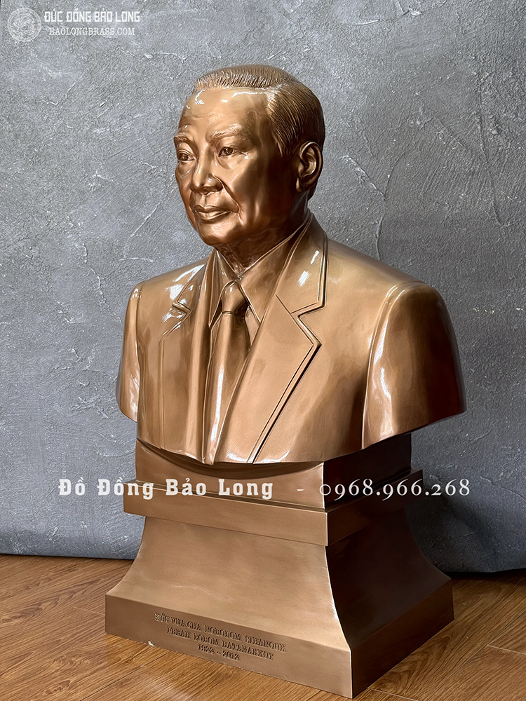 Tượng Quốc Vương Sihanouk bằng đồng đỏ cao 81cm