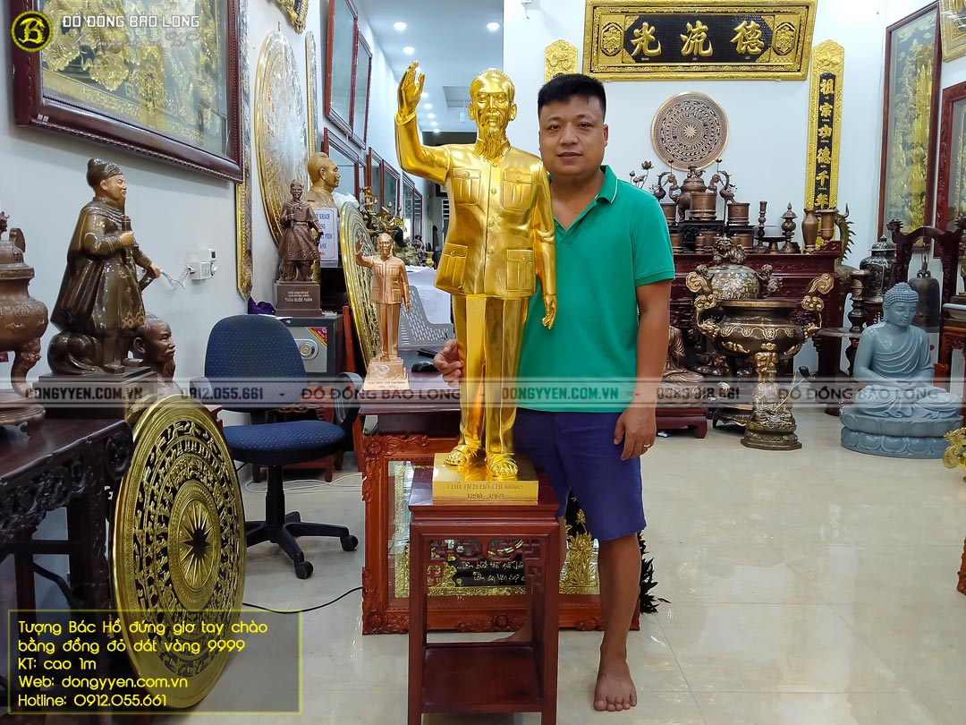 tượng bác hồ đứng giơ tay chào 1m bằng đồng dát vàng