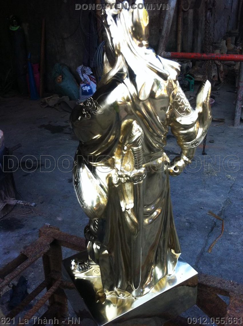 tuongj nhìn từ phí sau