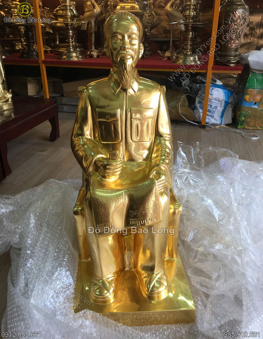 tượng bác hồ ngồi ghế mây cao 68cm dát vàng