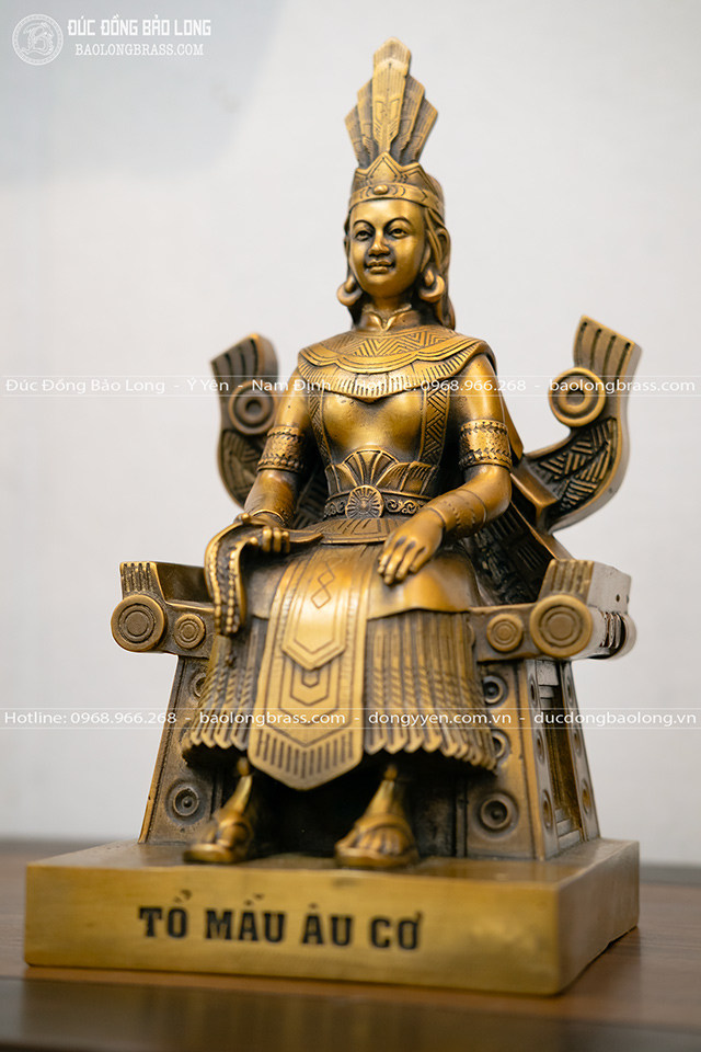 Tượng đồng Quốc Tổ Lạc Long Quân cao 28cm Màu trầm cổ