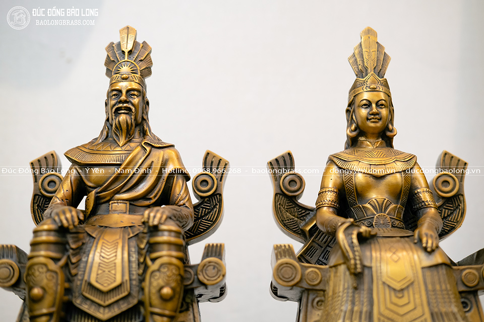 Cặp Tượng Đồng Lạc Long Quân Và Âu Cơ Cao 30Cm Màu Trầm Cổ