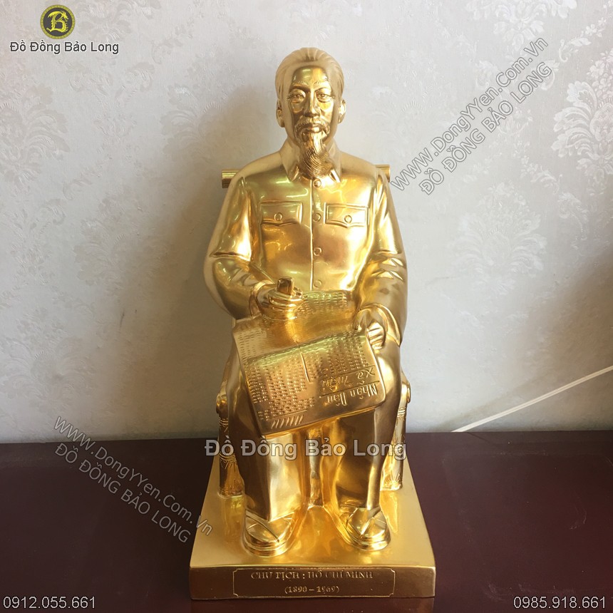 Tượng Bác Hồ Đọc Báo Dát Vàng 42cm