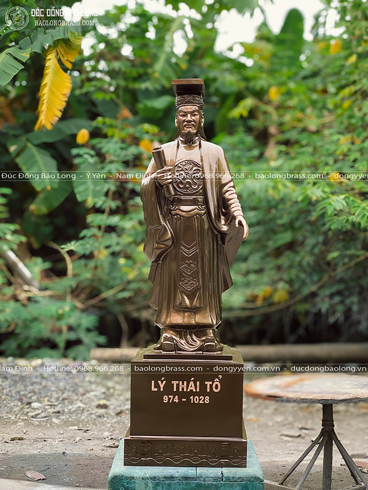 tượng Vua Lý Thái Tổ bằng đồng đỏ cao 89cm