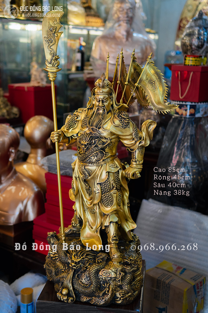 Tượng Quan Công 5 Lá Cờ dáng đứng bằng đồng vàng cao 85cm