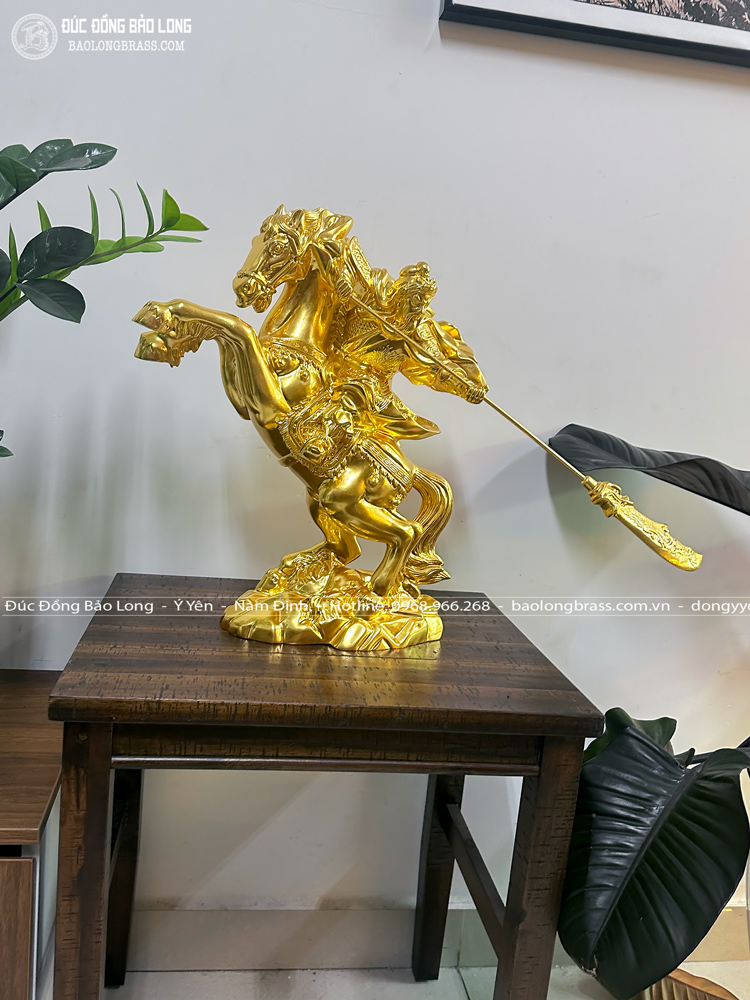 Tượng Đồng Quan Công Cưỡi Ngựa Vung Đao Dát Vàng 9999 Cao 50Cm