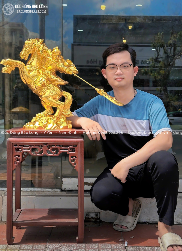 Tượng Đồng Quan Công Cưỡi Ngựa Vung Đao Dát Vàng 9999 Cao 50Cm