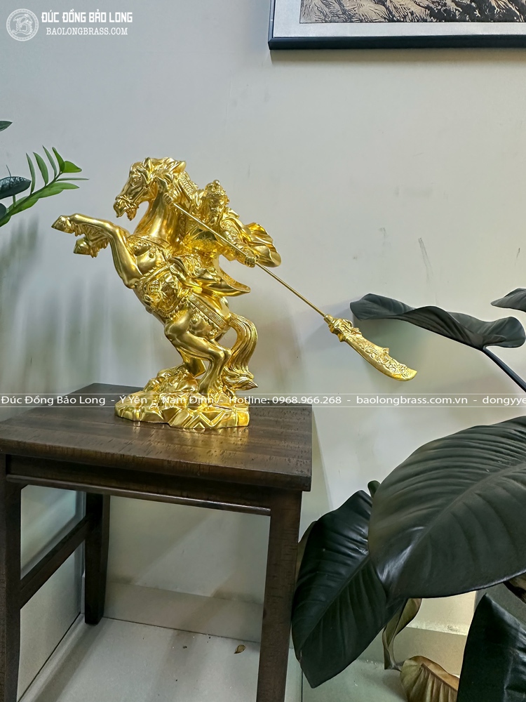 Tượng Đồng Quan Công Cưỡi Ngựa Vung Đao Dát Vàng 9999 Cao 50Cm